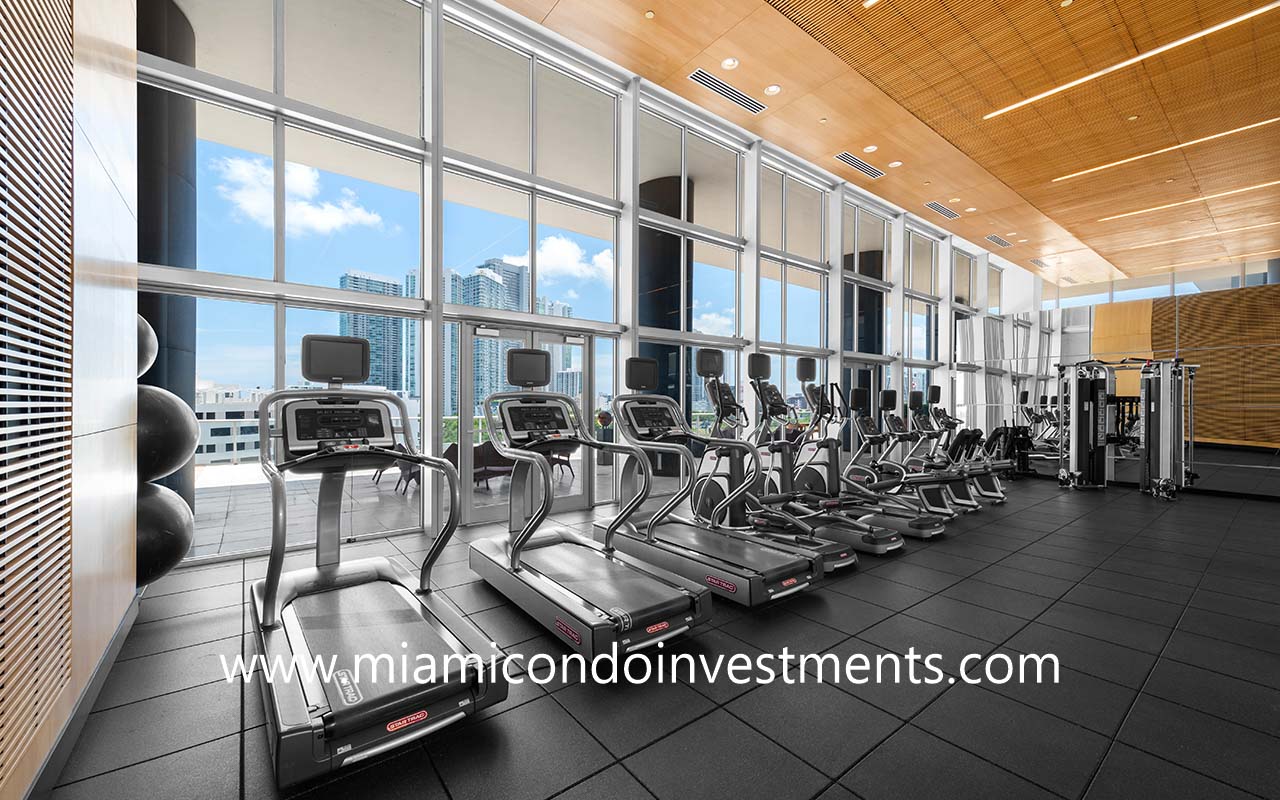 cardio machines at 2 midtown gym