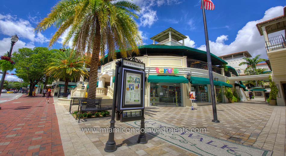 CocoWalk in Coconut Grove Florida