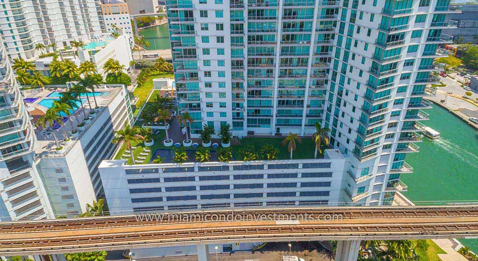 amenity deck at Mint Miami condos