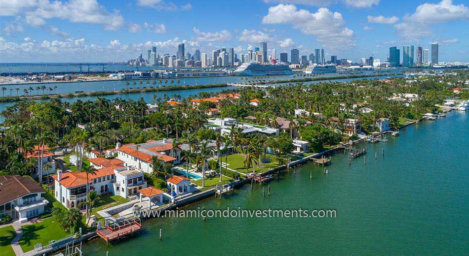 Palm Island waterfront homes