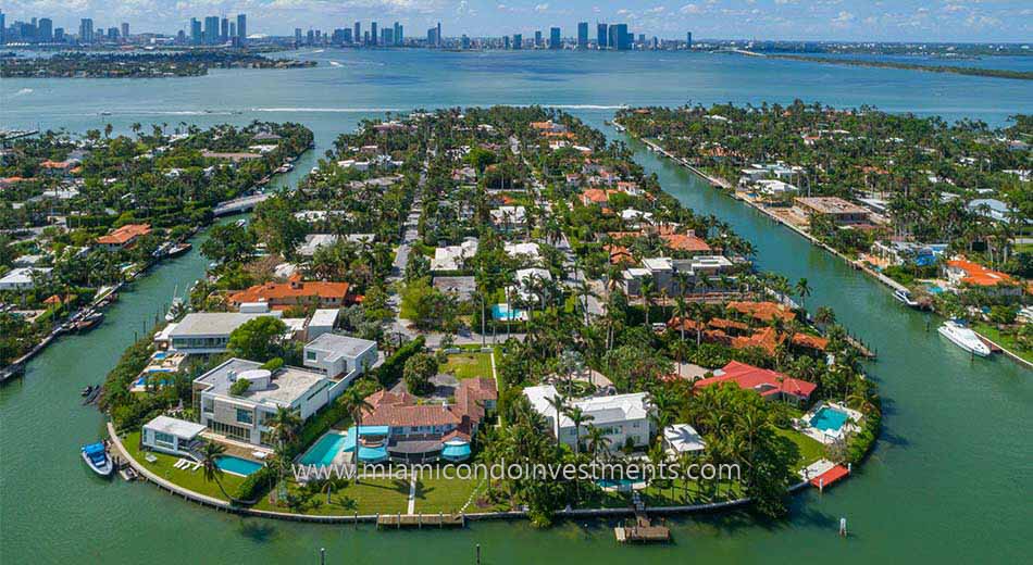 Sunset Islands waterfront homes