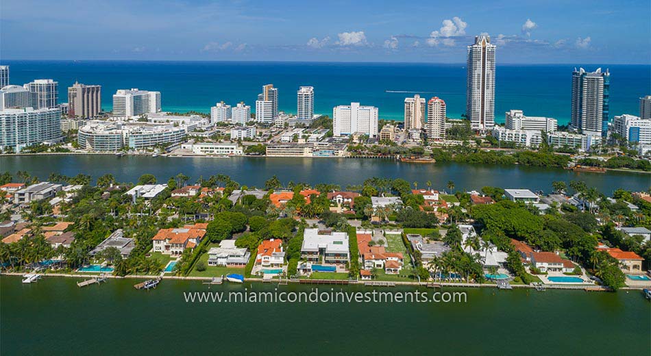 waterfront mansions on Allison Island