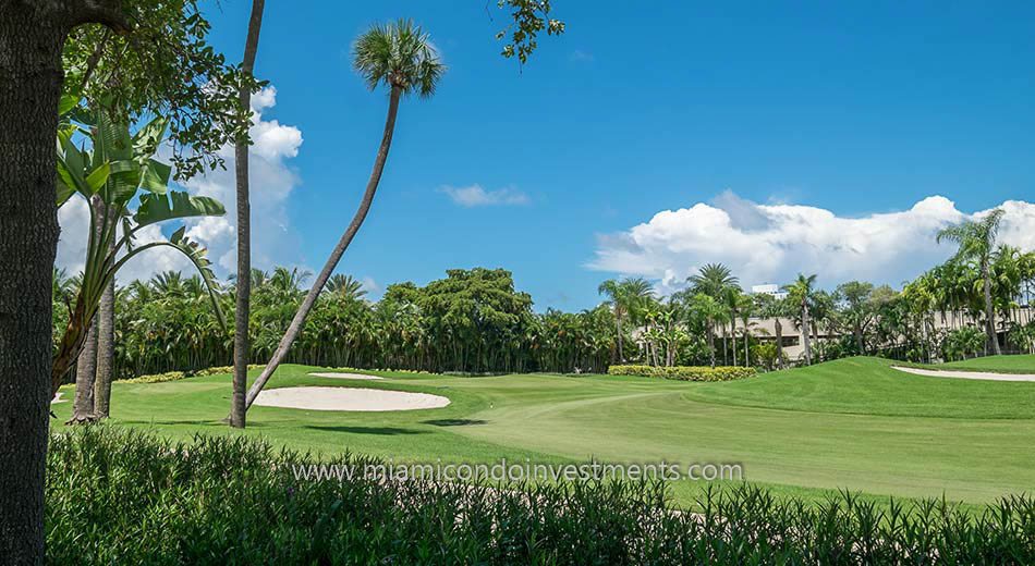 Aventura condos around the Aventura golf course