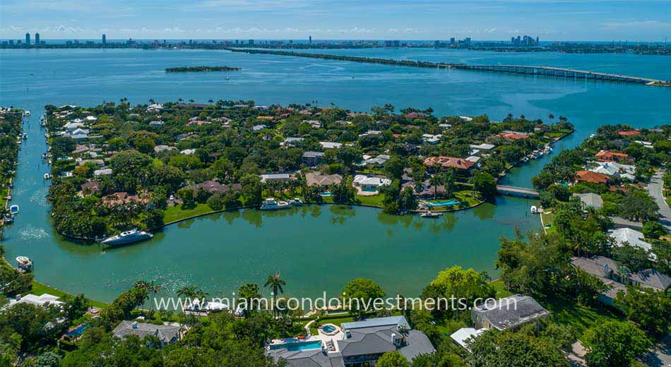 waterfront houses Baypoint Miami