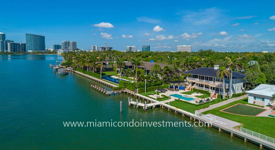 waterfront mansions Bay Point Miami